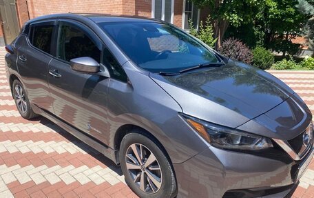 Nissan Leaf II, 2019 год, 1 490 000 рублей, 5 фотография