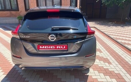 Nissan Leaf II, 2019 год, 1 490 000 рублей, 4 фотография