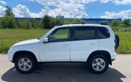 Chevrolet Niva I рестайлинг, 2013 год, 590 000 рублей, 3 фотография