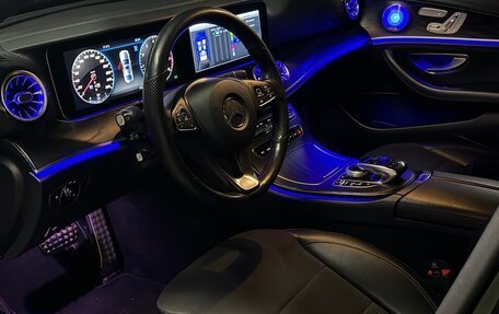 Mercedes-Benz E-Класс, 2018 год, 3 250 000 рублей, 9 фотография