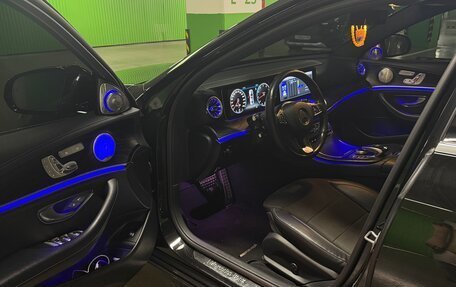 Mercedes-Benz E-Класс, 2018 год, 3 250 000 рублей, 12 фотография