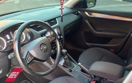 Skoda Octavia, 2017 год, 1 930 000 рублей, 7 фотография