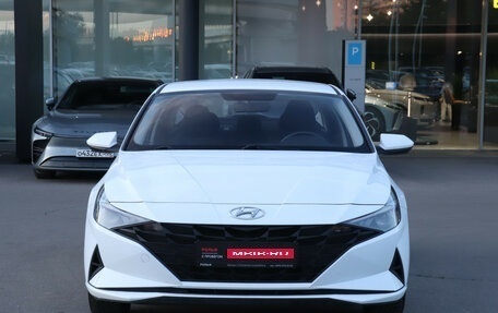 Hyundai Elantra, 2022 год, 2 050 000 рублей, 2 фотография