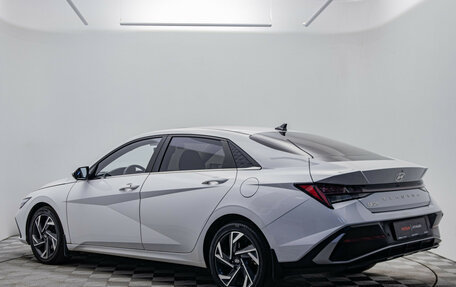 Hyundai Elantra, 2023 год, 2 340 000 рублей, 4 фотография