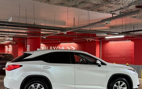 Lexus RX IV рестайлинг, 2017 год, 3 200 000 рублей, 4 фотография