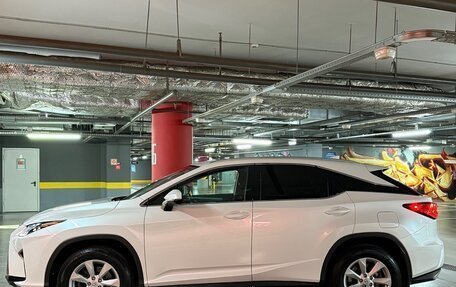 Lexus RX IV рестайлинг, 2017 год, 3 200 000 рублей, 9 фотография