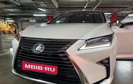 Lexus RX IV рестайлинг, 2017 год, 3 200 000 рублей, 12 фотография