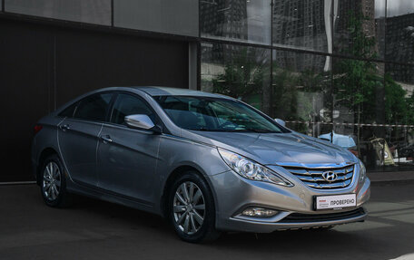 Hyundai Sonata VI, 2010 год, 1 200 000 рублей, 3 фотография