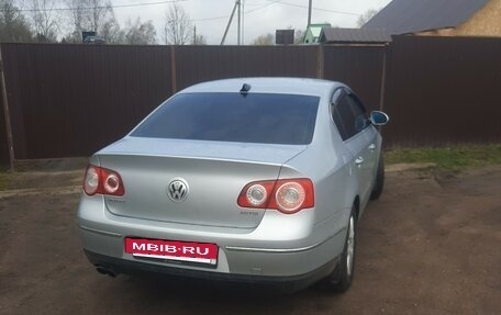 Volkswagen Passat B6, 2005 год, 590 000 рублей, 5 фотография
