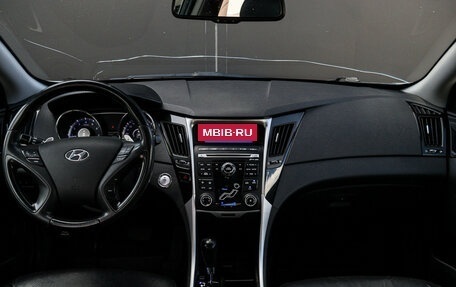 Hyundai Sonata VI, 2010 год, 1 200 000 рублей, 11 фотография