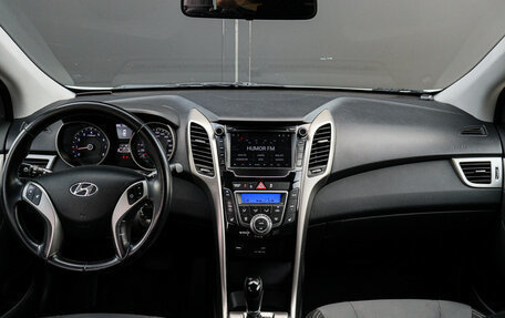 Hyundai i30 II рестайлинг, 2016 год, 1 250 000 рублей, 10 фотография