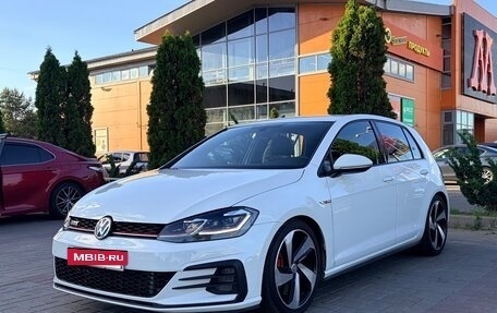 Volkswagen Golf GTI VII, 2020 год, 2 549 999 рублей, 2 фотография