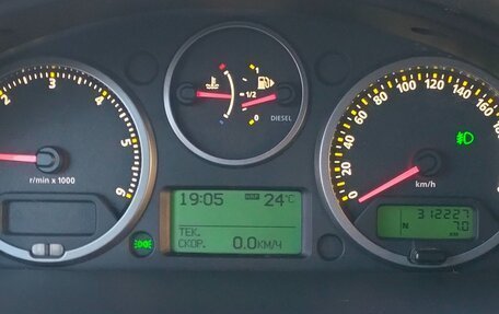 Land Rover Freelander II рестайлинг 2, 2010 год, 1 070 000 рублей, 23 фотография
