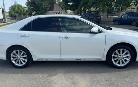 Toyota Camry, 2012 год, 1 690 000 рублей, 2 фотография