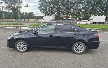 Toyota Camry, 2017 год, 2 100 000 рублей, 4 фотография
