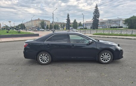 Toyota Camry, 2017 год, 2 100 000 рублей, 3 фотография