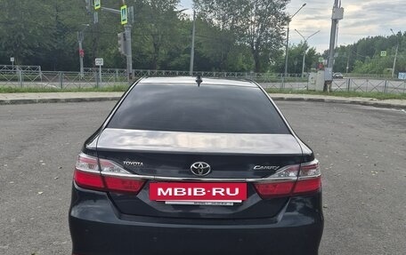 Toyota Camry, 2017 год, 2 100 000 рублей, 2 фотография