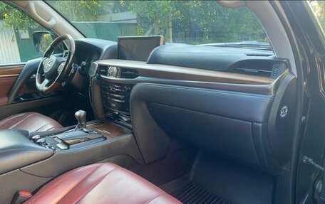Lexus LX III, 2017 год, 8 300 000 рублей, 4 фотография