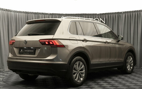 Volkswagen Tiguan II, 2017 год, 1 900 000 рублей, 5 фотография