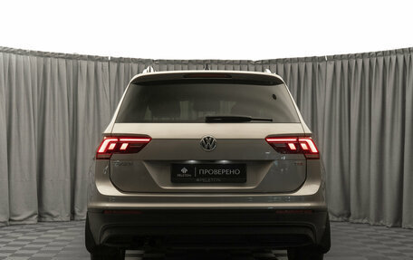 Volkswagen Tiguan II, 2017 год, 1 900 000 рублей, 6 фотография