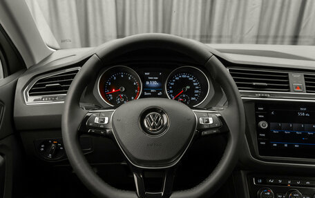 Volkswagen Tiguan II, 2017 год, 1 900 000 рублей, 10 фотография