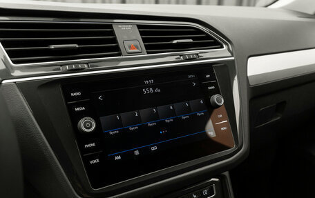 Volkswagen Tiguan II, 2017 год, 1 900 000 рублей, 19 фотография