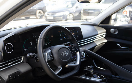 Hyundai Elantra, 2024 год, 2 248 000 рублей, 11 фотография