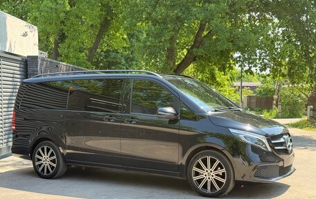 Mercedes-Benz V-Класс, 2021 год, 7 950 000 рублей, 6 фотография