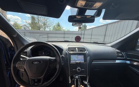 Ford Explorer VI, 2019 год, 3 650 000 рублей, 15 фотография