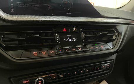 BMW 1 серия, 2019 год, 2 479 000 рублей, 16 фотография