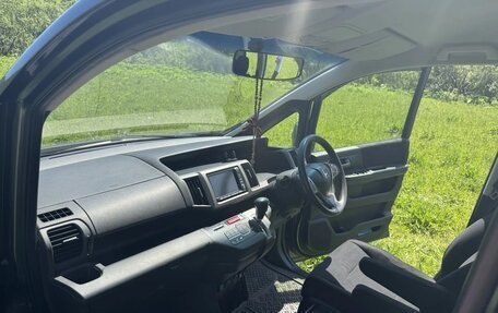 Honda Stepwgn IV, 2012 год, 1 350 000 рублей, 16 фотография