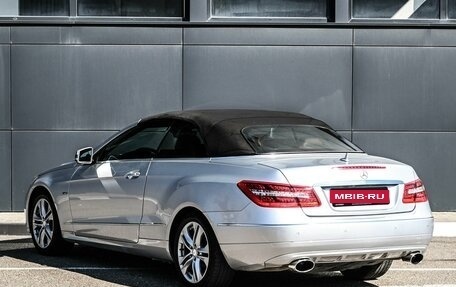 Mercedes-Benz E-Класс, 2010 год, 2 500 000 рублей, 2 фотография