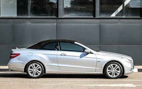 Mercedes-Benz E-Класс, 2010 год, 2 500 000 рублей, 5 фотография