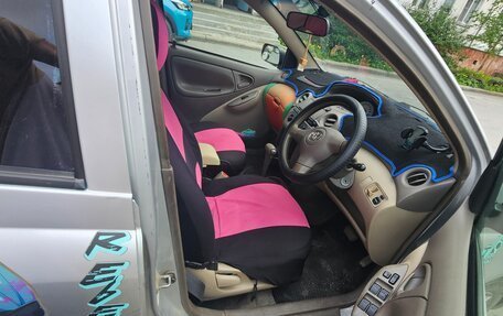 Toyota Platz, 2005 год, 300 000 рублей, 4 фотография