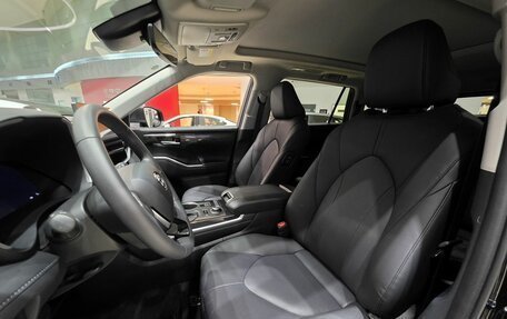 Toyota Highlander, 2026 год, 5 990 000 рублей, 6 фотография