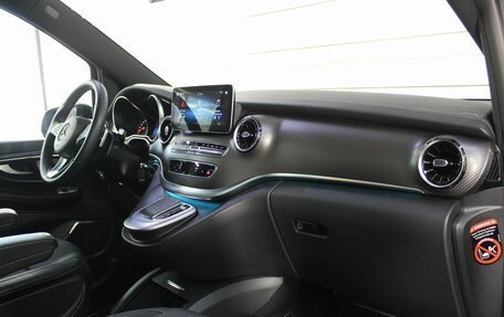Mercedes-Benz V-Класс, 2021 год, 8 750 000 рублей, 35 фотография