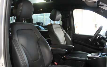 Mercedes-Benz V-Класс, 2021 год, 8 750 000 рублей, 34 фотография