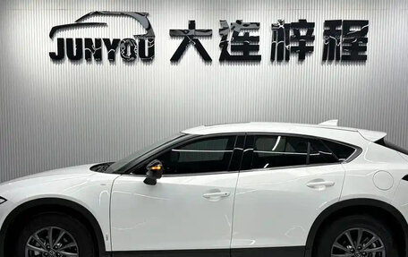 Mazda CX-4, 2022 год, 2 049 000 рублей, 7 фотография