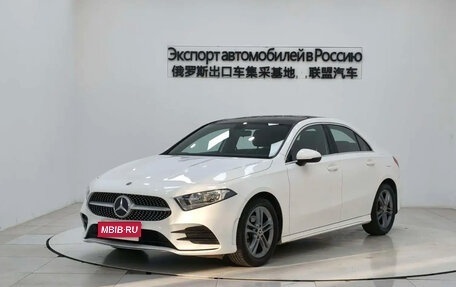 Mercedes-Benz A-Класс, 2023 год, 2 100 000 рублей, 1 фотография
