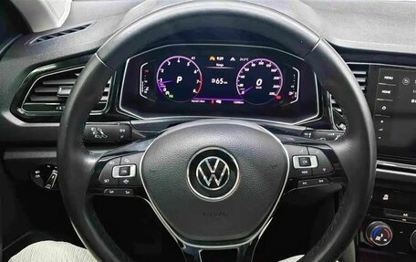 Volkswagen T-Roc I, 2023 год, 1 480 000 рублей, 9 фотография