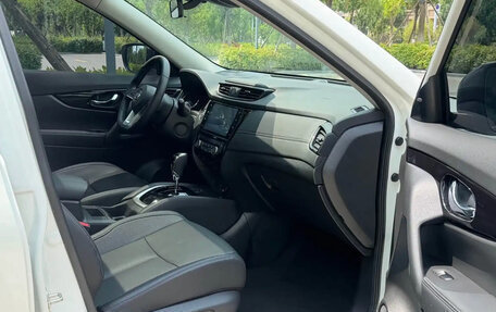 Nissan X-Trail, 2023 год, 2 050 000 рублей, 4 фотография