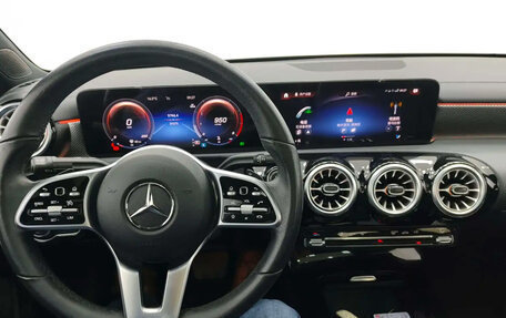 Mercedes-Benz A-Класс, 2023 год, 2 100 000 рублей, 12 фотография