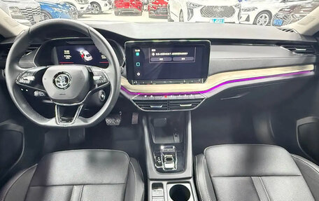 Skoda Octavia IV, 2023 год, 2 110 000 рублей, 11 фотография