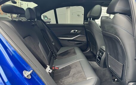 BMW 3 серия, 2021 год, 4 200 000 рублей, 31 фотография