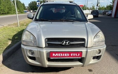 Hyundai Tucson III, 2007 год, 600 000 рублей, 1 фотография