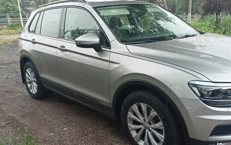 Volkswagen Tiguan II, 2020 год, 1 540 000 рублей, 2 фотография