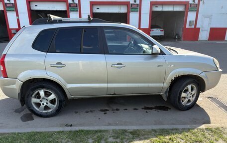 Hyundai Tucson III, 2007 год, 600 000 рублей, 2 фотография