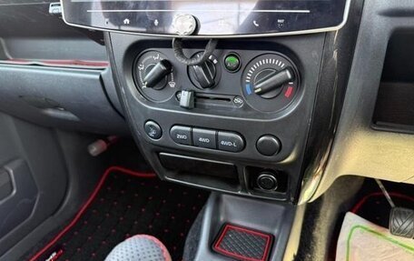 Suzuki Jimny, 2018 год, 960 000 рублей, 21 фотография