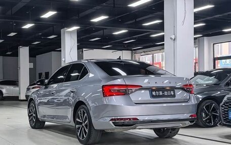 Skoda Superb III рестайлинг, 2023 год, 2 100 000 рублей, 7 фотография