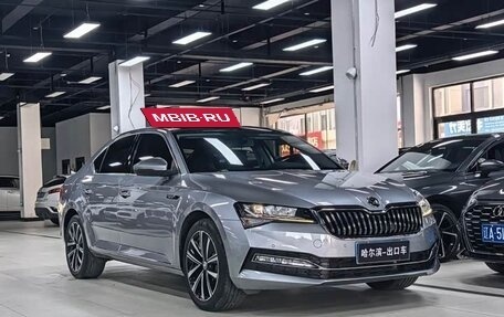 Skoda Superb III рестайлинг, 2023 год, 2 100 000 рублей, 5 фотография